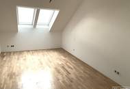 lichtdurchflutetes Dachgeschoss mit Charme und Freifläche | ZELLMANN IMMOBILIEN