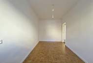 Schöne 2-Zimmer-Wohnung im 3. Stock in der Gersthofer Straße