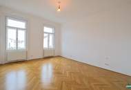 6-room apartment with balcony and air conditioning in the 7th district