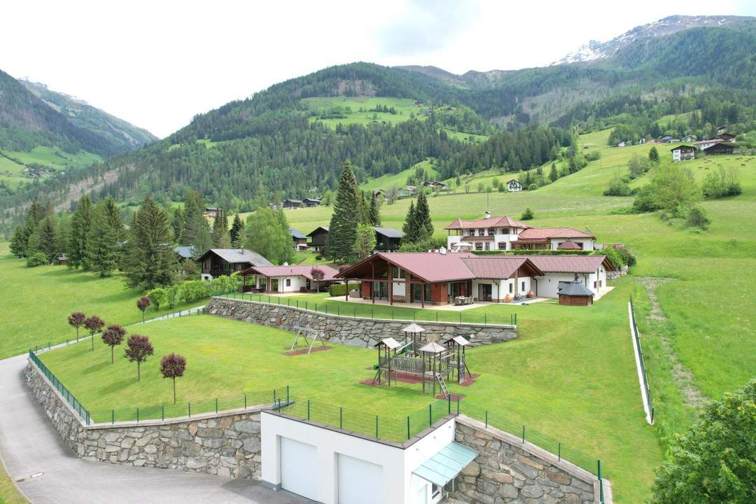 Alpine Luxury: Unique property in the Großglockner region