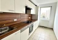 FAMILIENHIT, HOLBEINGASSE, 82 m2 Neubau, 3 Zimmer, Küche, Wannenbad, Parketten, 5. Liftstock, WG-geeignet