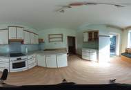 Gelegenheit! Sehr gepflegter Landsitz mit großem Wirtschaftsgebäude