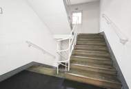 Trockenes 10m² Lager | Lastenaufzug &amp; Ladezone