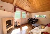 Sehr charmantes Einfamilienhaus mit traumhaftem Pool, Wintergarten, großem Carport und Garten mit einigen Extras