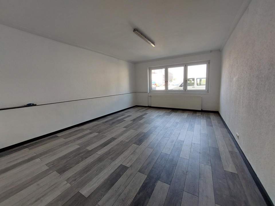 Büro oder Lagerräume in verschiedenen Größen zu mieten