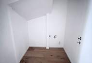 ERSTBEZUG - Sonnige Dachgeschossmaisonette in sanierter Altbauperle an der U1