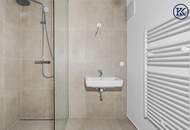 Luftiges Dachgeschoss-Refugium: Atemberaubende 2-Zimmer-Wohnung mit beeindruckender Freifläche