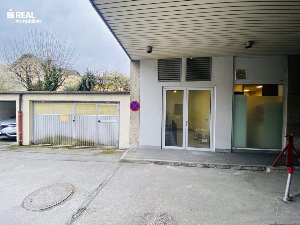 Gewebefläche in Maxglan - ideal für Atelier, Lager oder Übungsraum