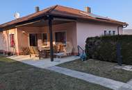 Hainburg an der Donau: Geräumiges Wohnhaus in Ruhelage mit Fernblick - ca. 1.660m² Garten, 2 Terrassen, Pool und Garage!!!