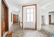Sanierte 1 Zimmerwohnung in wunderschönem Stilaltbau!