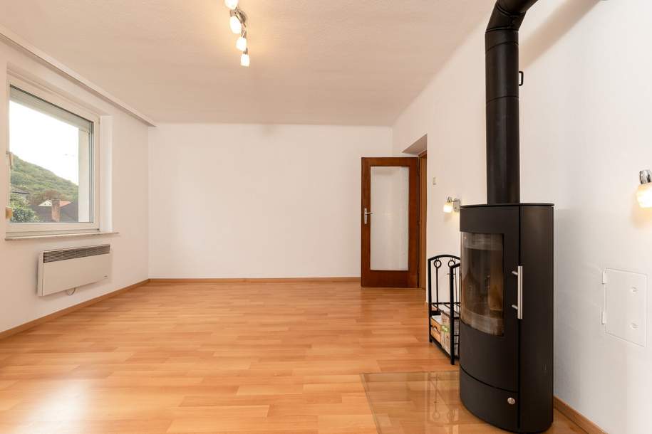 Gemütliche 3-Zimmer-Wohnung mit Loggia in Hainburg an der Donau, Wohnung-miete, 890,00,€, 2410 Bruck an der Leitha