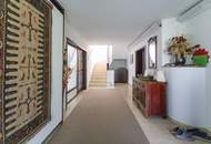 1170 AM HEUBERG: GROßZÜGIGER FAMILIENWOHNSITZ MIT INDOORPOOL, WELLNESS, GARTEN & WIEN-BLICK