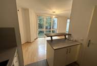 KARLSPLATZ IS CALLING: ruhige 2 Zimmer-Wohnung mit Gemeinschaftsdachterrasse!