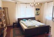 Ortsrand und Ruhelage - Hochwertige Landvilla mit großem Pool! Einfach Koffer packen und einziehen!