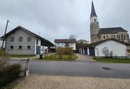 Großes Wohnhaus/Sacherl mit Garagen