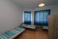 Zinshaus, Mehrparteienhaus, Mitarbeiterwohnungen