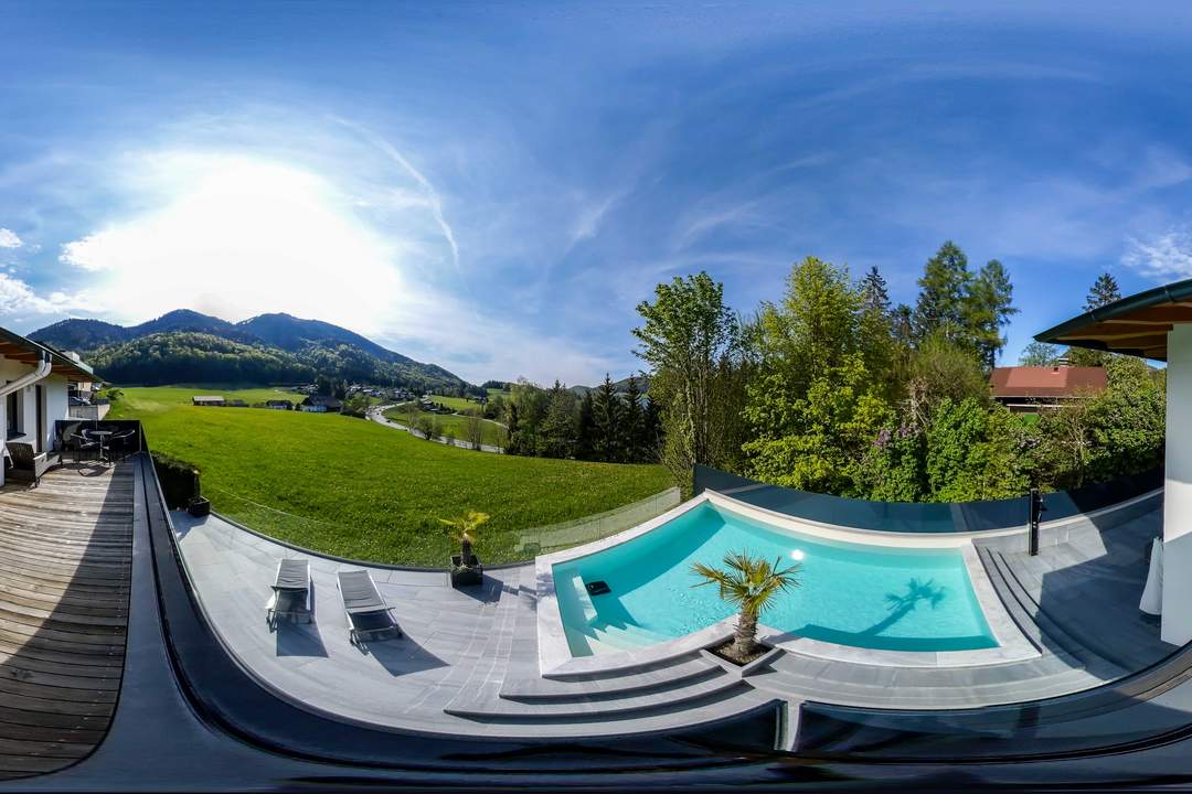 Fuschlsee-Idylle pur: Moderne Doppelhaushälfte mit Pool