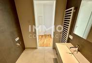 Pretty and bright studio and balcony apartment in a luxurious building for rent!