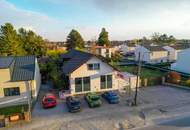 Wohnhaus mit Schwimmteich - 2 Wohneinheiten und Geschäft möglich