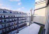 HOLBEINGASSE, UNBEFRISTET, 89 m2 Altbau mit 6 m2 Balkon, Wohnküche, 2 Zimmer, Wannenbad, Parketten, 4. Liftstock