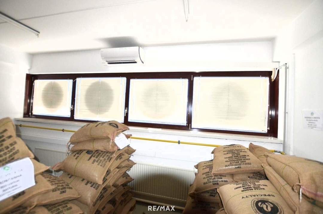 74 m² Büro im IZ Inzersdorf