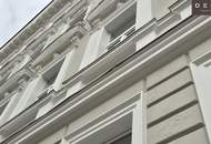 | UNBEFRISTET VERMIETETER ALTBAU | SANIERTES HAUS | STILFASSADE