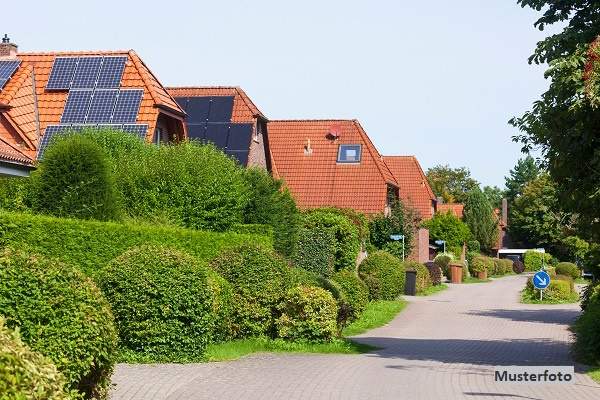 Attraktives Reihenendhaus mit offener Wohnküche und 2 Pkw-Stellplätzen