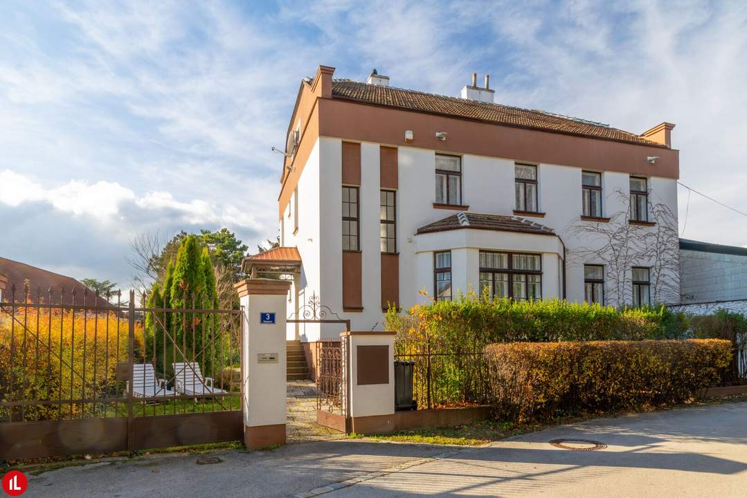 Charmante Villa auf 1.824 m² Grund – ruhige Lage &amp; Entwicklungspotenzial