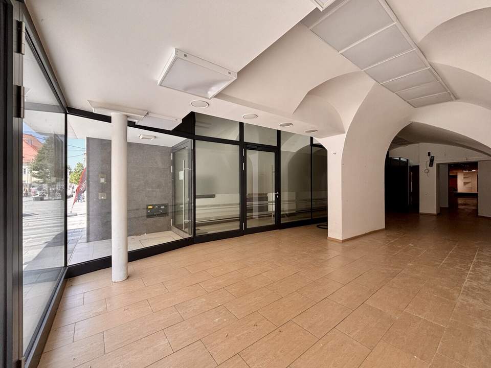 Helle Büro- oder Praxisräumlichkeiten | Beste Zentrumslage | Parkmöglichkeiten in der Nähe