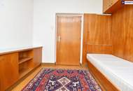 PLATZ zum WACHSEN – sanierungsbedürftiges Haus mit großem Garten und traumhaften Bäumen in Graz Liebenau! Bungalow mit Ausbaureserve!