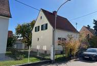 Renovierungsbedürftiges Einfamilienhaus mit Terrasse, Garage in toller Lage zu kaufen!