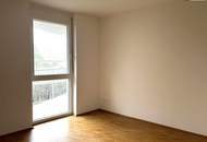 Sehr ruhige und angenehme Innenhofwohnung, toll geschnitten, hell und freundlich, mit sensationell niedrigen Heizkosten - Erdwärme!