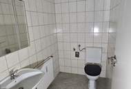 2-Zimmer, Dachgeschoßwohnung mit Schrankraum extra Küche
