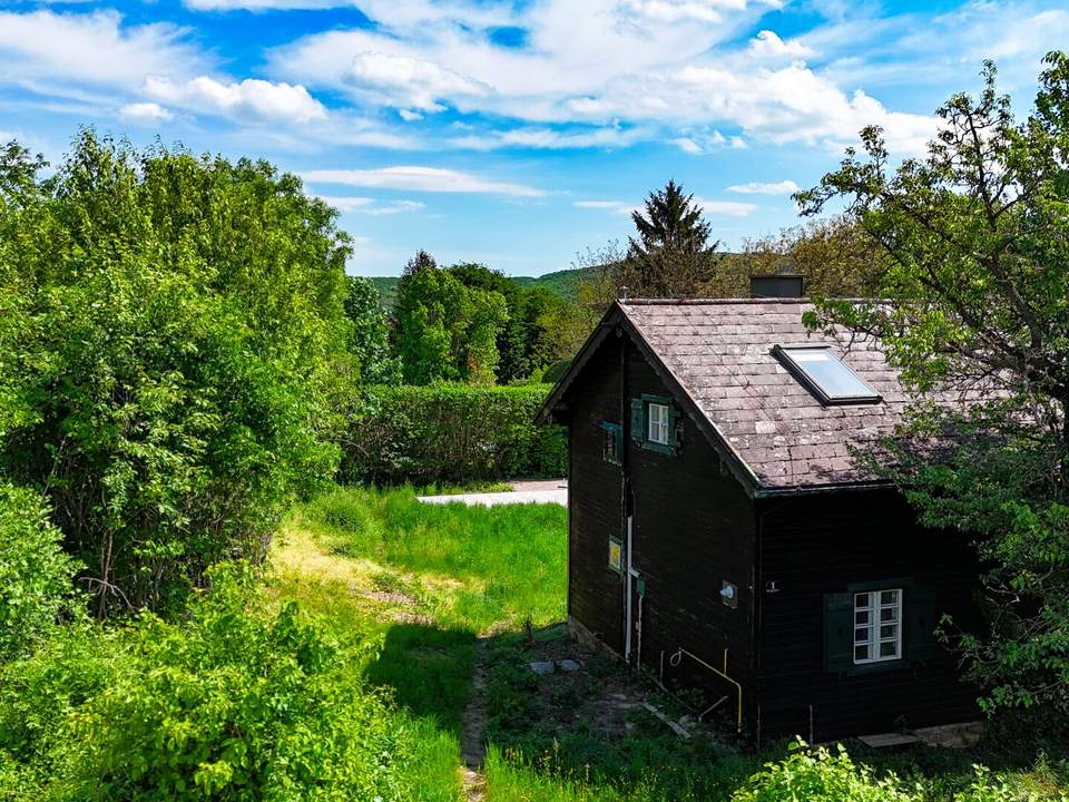 TRAUMGRUNDSTÜCK in der Wienerwaldgemeinde Gablitz! Über 1.700 qm Eigengrund - Teilung in 2 Parzellen möglich