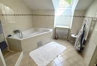 Familienhaus mit viel Platz, Pool, Wintergarten und Potenzial!