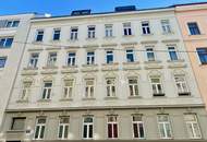 FÜR ALTBAU-LIEBHABER:INNEN! WUNDERSCHÖN RENOVIERTE HELLE UND RUHIGE WOHNUNG