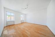 Großzügige 4-Zimmer Altbauwohnung mit Terrasse