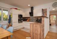 Gepflegter Bungalow mit 4 Zimmern, Kamin, 2 Stellplätzen und Keller!