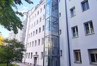 FAMILIENHIT MIT POTENTIAL, 113 m2 Neubau mit Loggia, 4 Zimmer, Küche, 2 Bäder, teilmöbliert, 3. Liftstock, Enkplatz