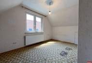 Einfamilienhaus auf großem Grund mit Sanierungsbedarf