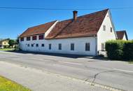 Großzügige Hofstelle im Bauland mit Wohnhaus sowie vier weitere Nebengebäude in zentraler Lage