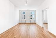 Klassischer, wunderschön sanierter Altbau mit hellem Entrée & separater Küche