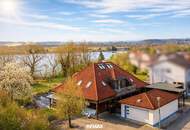 Wohnen am Stausee – Exklusive Villa mit Naturbadeteich