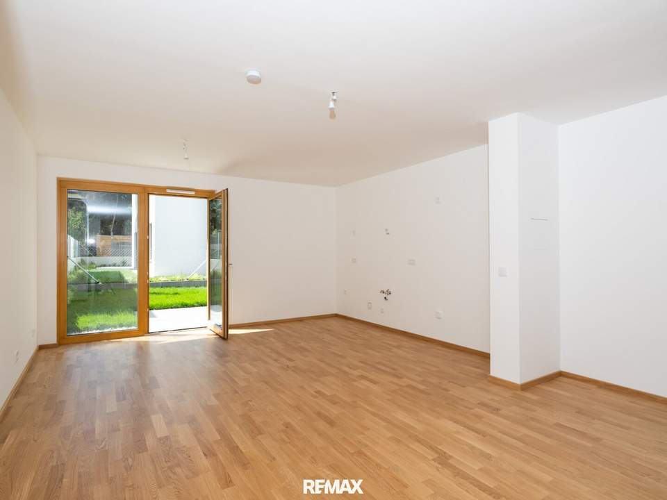 Provisionsfrei ! Charmante 1,5-Zimmer Gartenwohnung mit Terrasse !