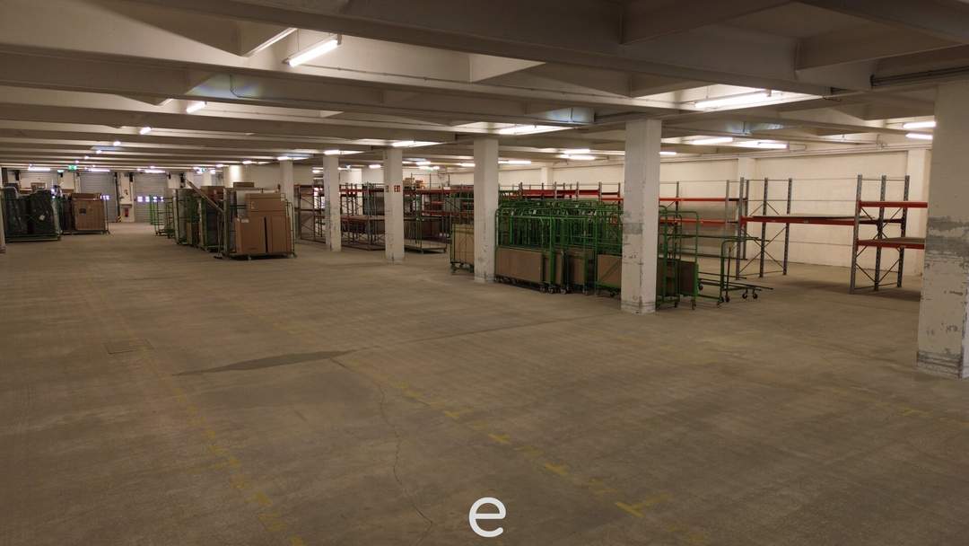 Lagerhalle mit Büro in Krems zu vermieten!