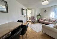 Götzis - Helle Eigentumswohnung im obersten von drei Stockwerken, 3 Zimmer, Loggia mit Glasfront zum Öffnen oder Schließen, 77 m2 + 9 m2 Loggia, Gesamt 86 m2, inkl. 1 TG und 1 Kellerabteil.