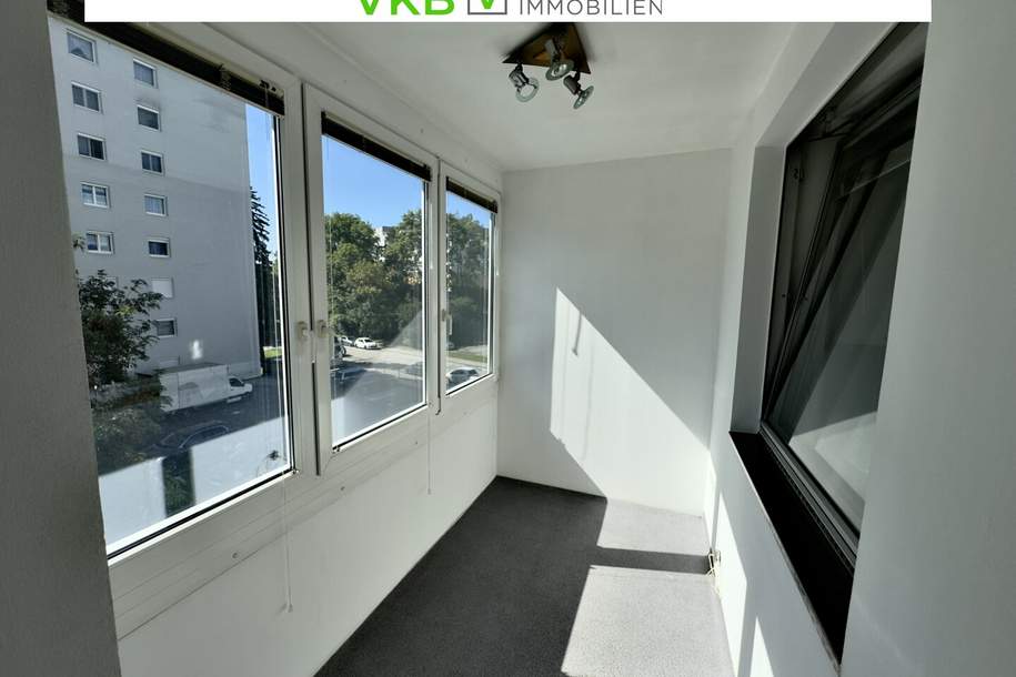 WELS | WIMPASSING: Sehr großzügige 3-Zimmer-Wohnung mit wintergartenähnlichem Charakter in Toplage von Wels!, Wohnung-kauf, 160.000,€, 4600 Wels(Stadt)