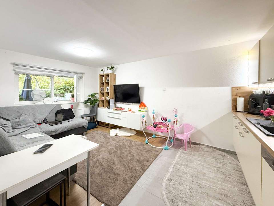 Charmante 2-Zimmer-Erdgeschosswohnung mit ca. 50m² großem Garten – ab 01. November verfügbar