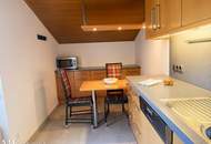 Moderne Dachgeschoßwohnung mit Terrasse, Garage, Klimaanlage