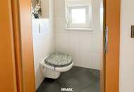 Pool, großes Grundstück und Ruhe - was will man mehr!